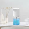 Kép 8/9 - Szenzoros spray szappan és fertőtlenítőszer adagoló, asztali, beépített akkumulátorral, 400ml